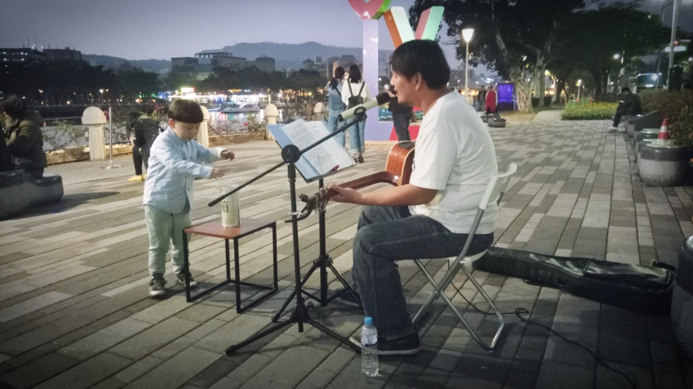 台湾阿里山一日游,到高雄旅行自由行攻略