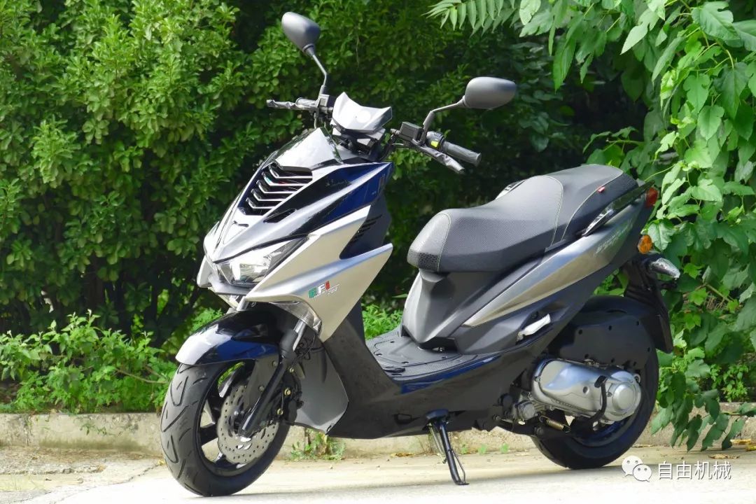 金城草蜢200踏板摩托车价格,金城草蜢150踏板是哪里产的