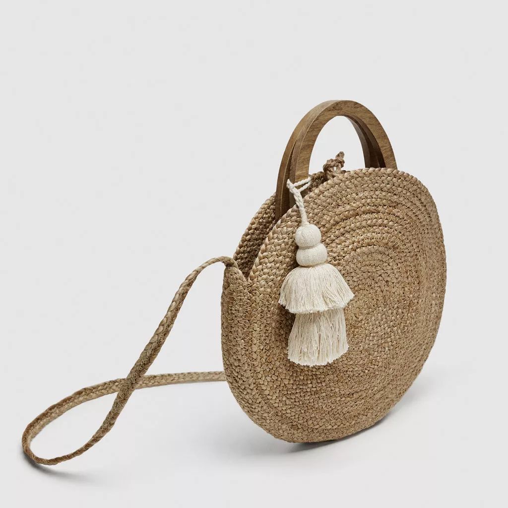 毛孔粗大黑头多脸爱出油小妙招,毛孔黑头夏天出油怎么护肤