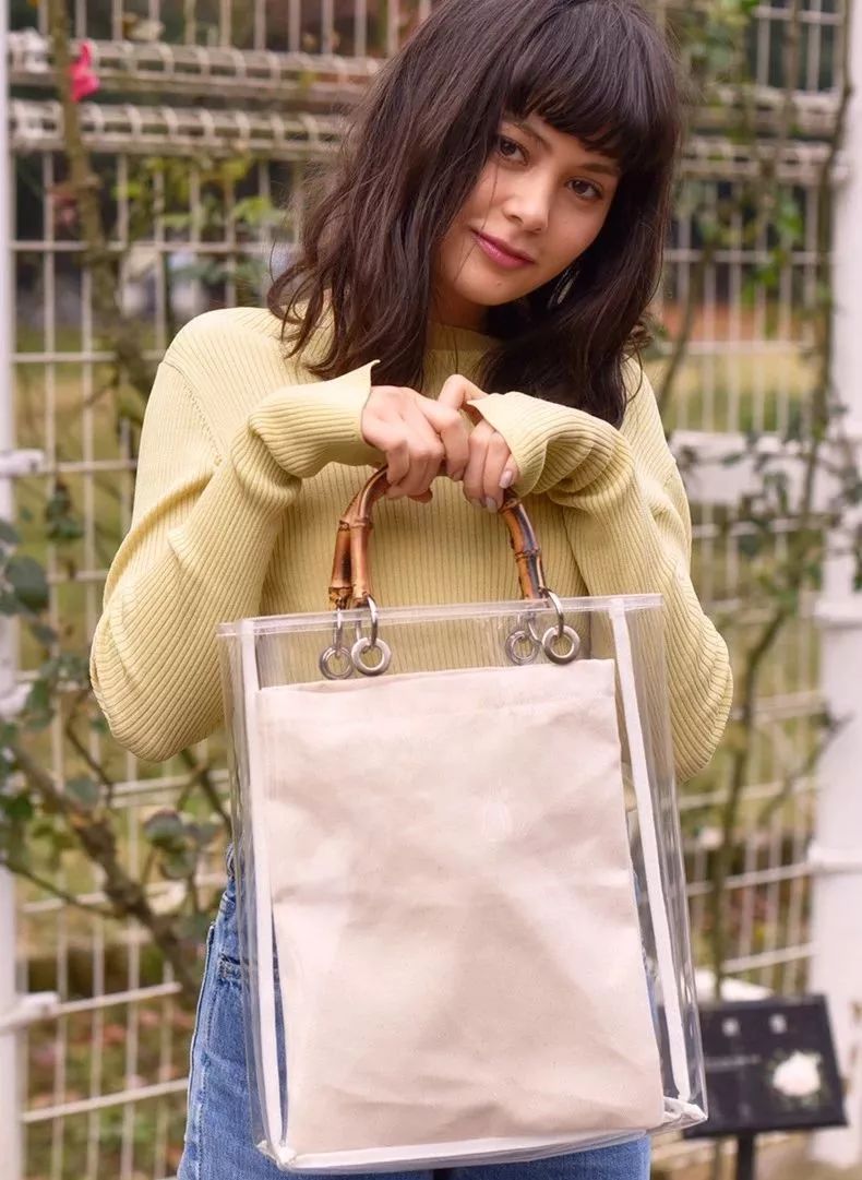 毛孔粗大黑头多脸爱出油小妙招,毛孔黑头夏天出油怎么护肤