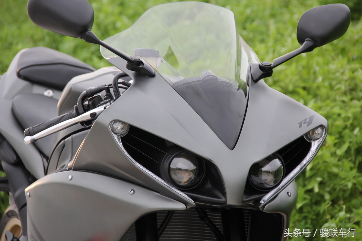 2013年雅马哈yzf-r1黑色,雅马哈yzf战斧r1价格