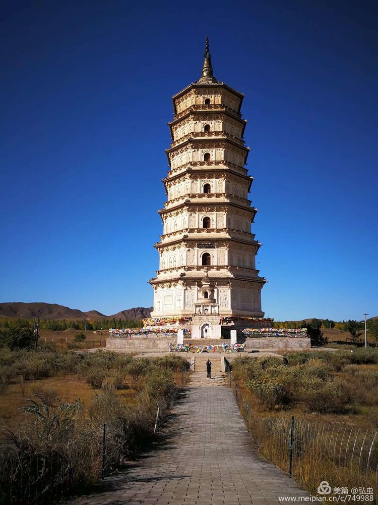 辽庆州白塔出土的文物,辽庆州白塔的故事