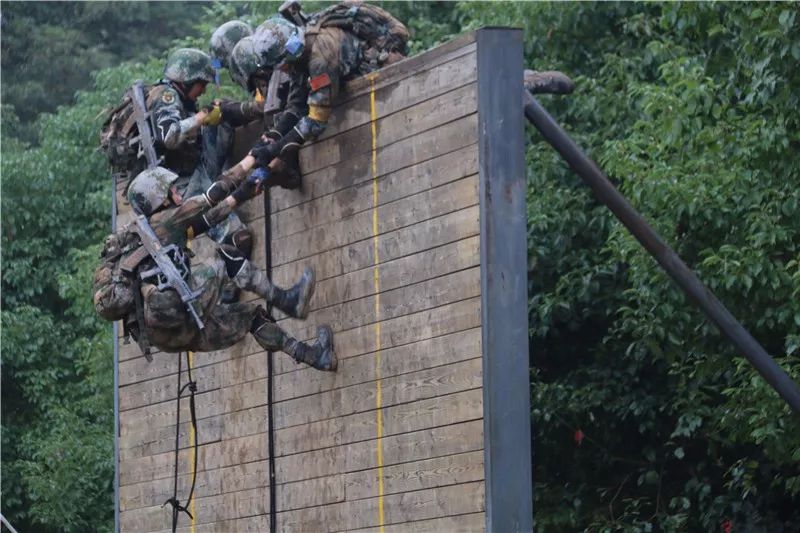 拿到军校录取通知书的同学们入校攻略送上