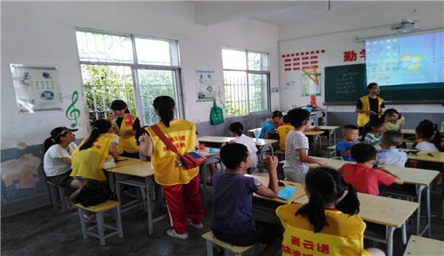 关爱留守儿童公益计划启动,心系留守儿童公益活动