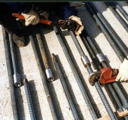 建筑用钢筋直螺纹连接套筒厂,钢筋直螺纹套筒连接机器