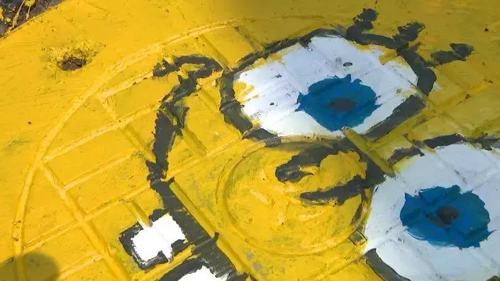 井盖涂鸦也可以这么好看,井盖涂鸦惊艳