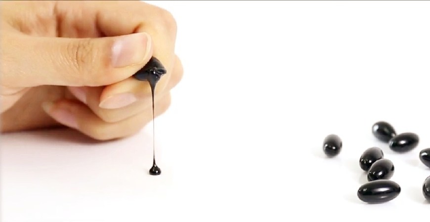 什么叫蜂胶蜂胶是怎样形成的,黑蜂胶和其它蜂胶哪种效果好