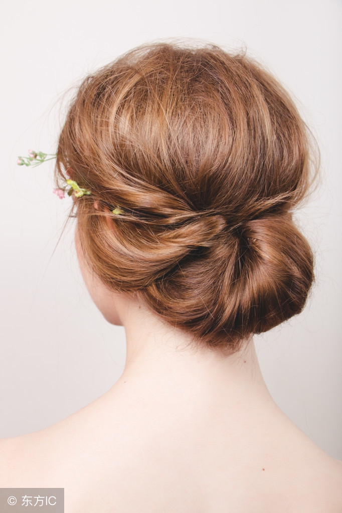 脸上有一颗痣很大怎么去除,脸上有痣看一下代表什么