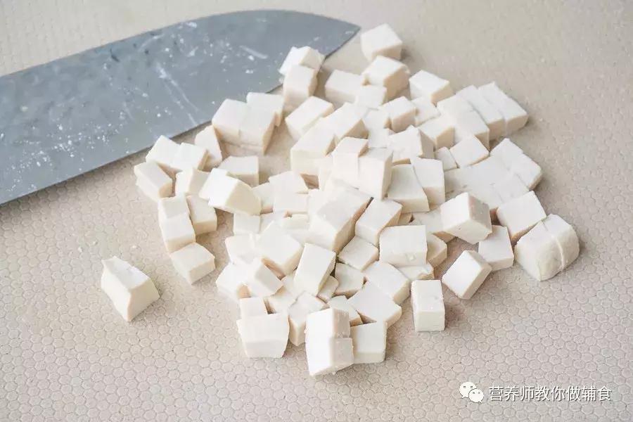 宝宝积食发烧物理降温的正确做法,宝宝补钙的时候调理积食