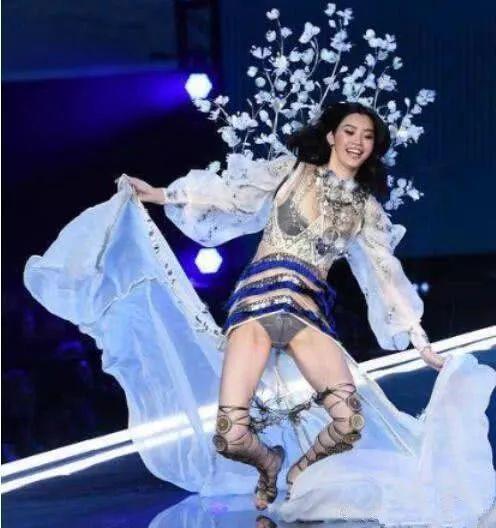 奚梦瑶何猷君准备惊喜,奚梦瑶何猷君真的假的