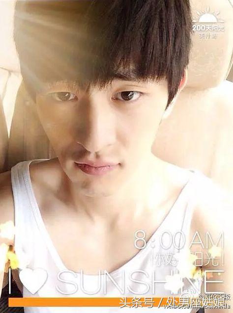 我数了一下邓伦起码和5个女星有CP感，这是男友脸还是丑帅脸？