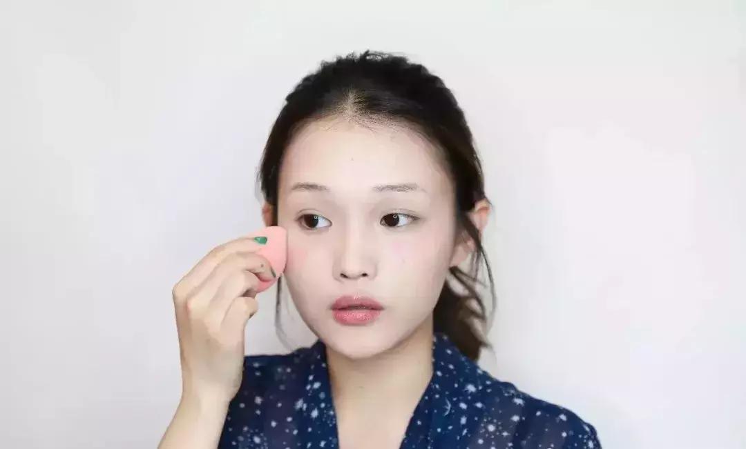 早起画个精致妆,5分钟快速出门日常妆