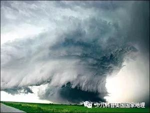 如果遇到龙卷风怎么办,看见龙卷风了怎么办