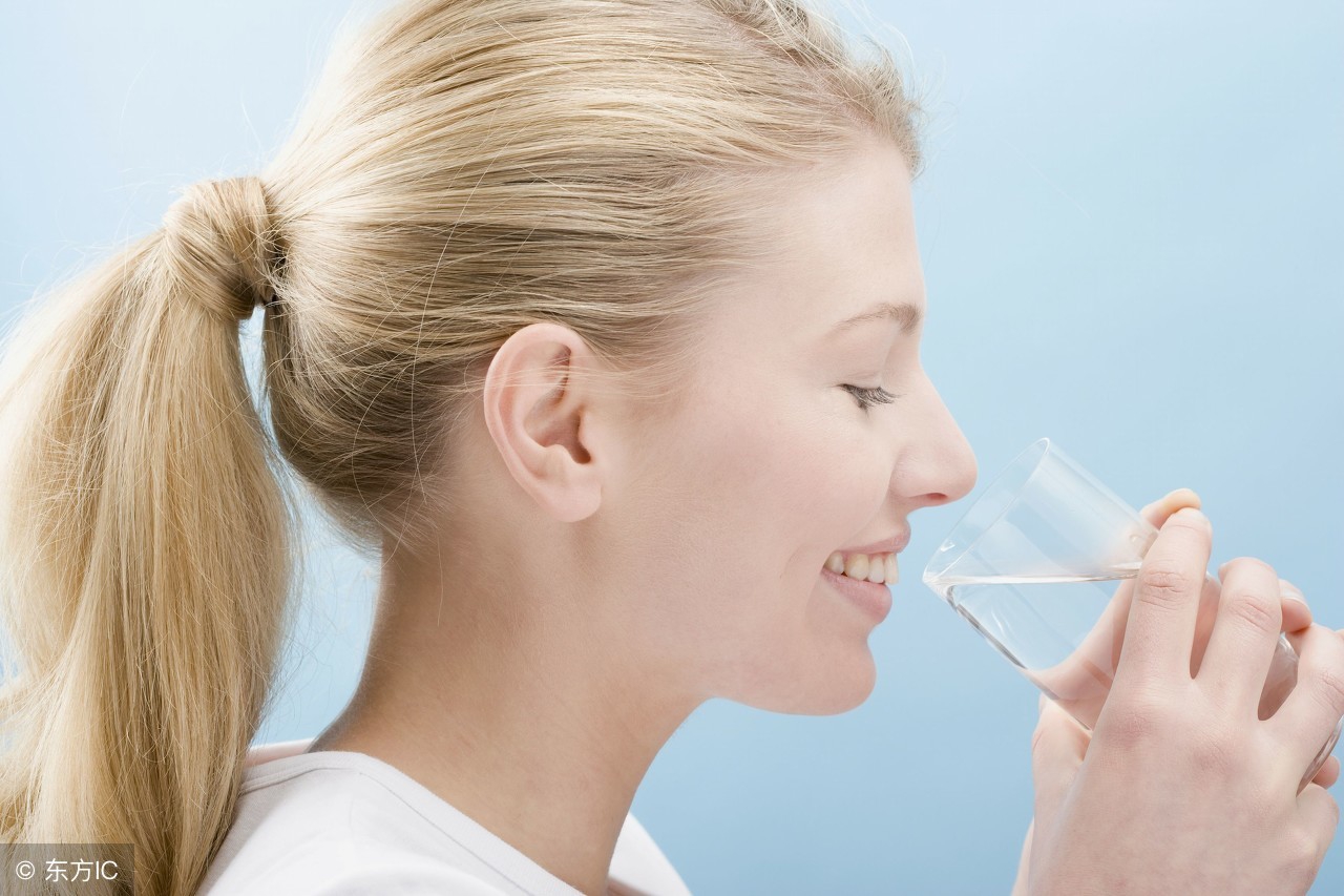 嘴角流涎什么症状,嘴角流涎是什么预兆