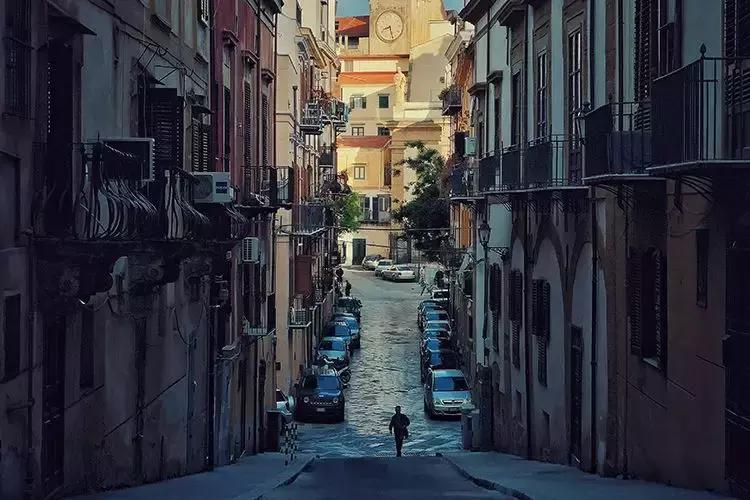 你的坚持终将美好不留遗憾,你的坚持不会被辜负