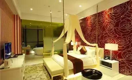 娣卞湷涓冨閫傚悎鎯呬荆鍘荤殑閰掑簵,娣卞湷娴极涓冨閰掑簵