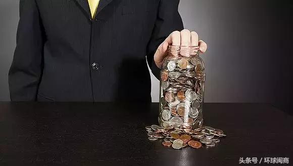 厦门三维丝“宫斗”大戏害死小散，昔日牛股如何被自己玩死的？