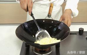 金钩银鱼炒蛋的做法,银鱼韭菜炒蛋的做法