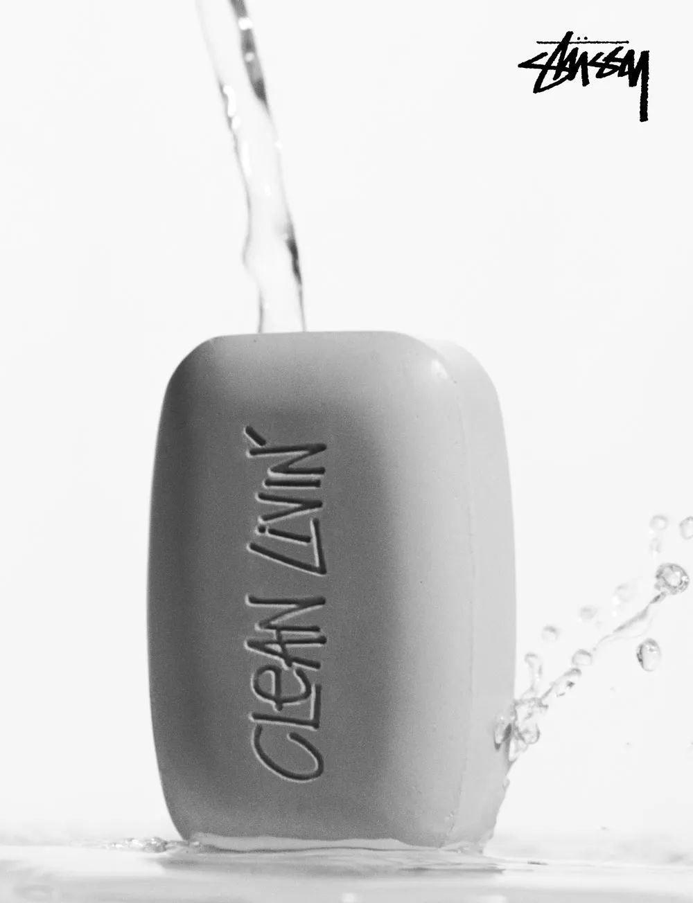 今日詹姆斯上脚球鞋,詹姆斯今日上脚什么鞋