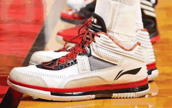 你们穿的潮牌,潮牌真的假的