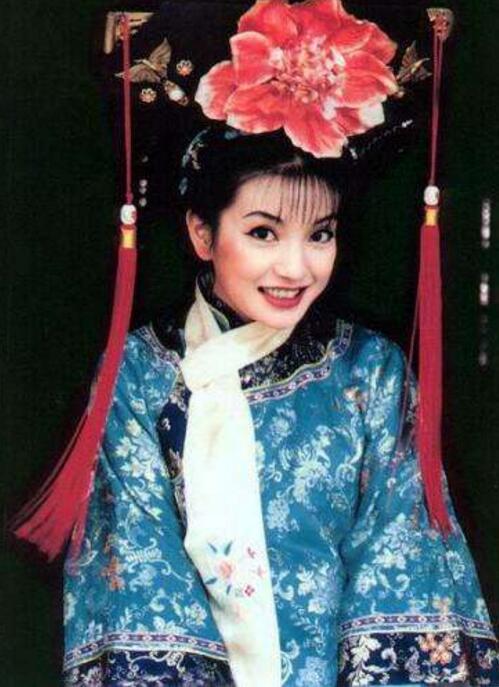 年轻时的秦岚真实照片,秦岚的真实年轻照