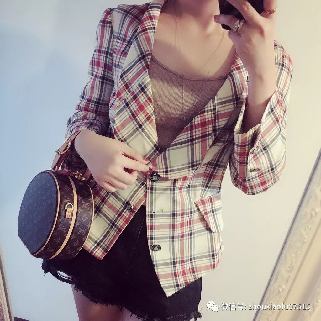 「周小福」「福夸」｜超级难买的LV圆饼包，还好我已拥有你