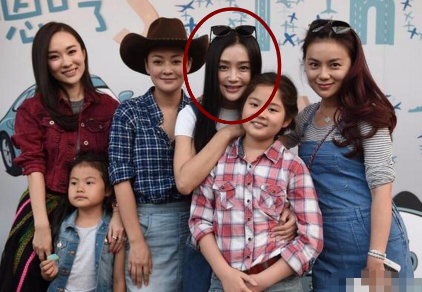 年轻时的秦岚真实照片,秦岚的真实年轻照