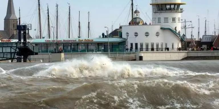 荷兰冷冬天气预报视频,荷兰极寒天气预报