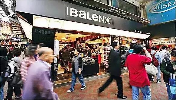 时下年轻人喜爱的潮牌有哪些,年轻人现在穿的潮牌有哪些