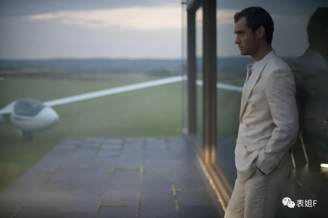 亚麻配什么最好,亚麻搭配什么颜色显高级