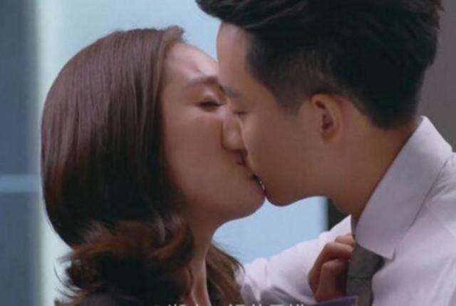 演员在拍吻戏时有哪些是真吻,拍吻戏时演员不尴尬吗