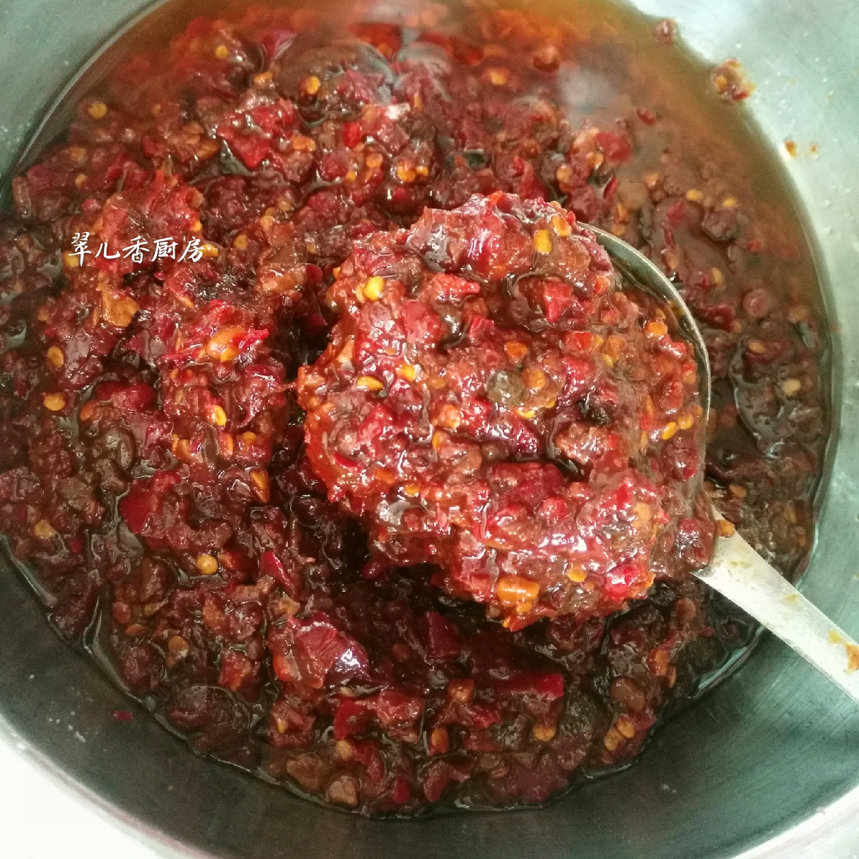 川味红油豆瓣酱的正宗做法视频,四川豆瓣酱辣椒的做法大全