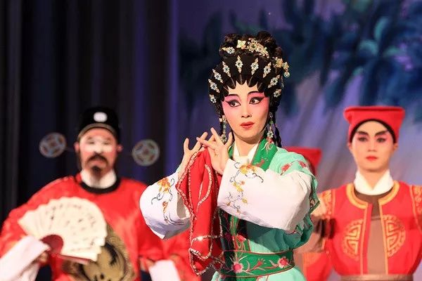 南国红豆粤剧图片,南国红豆粤剧经典