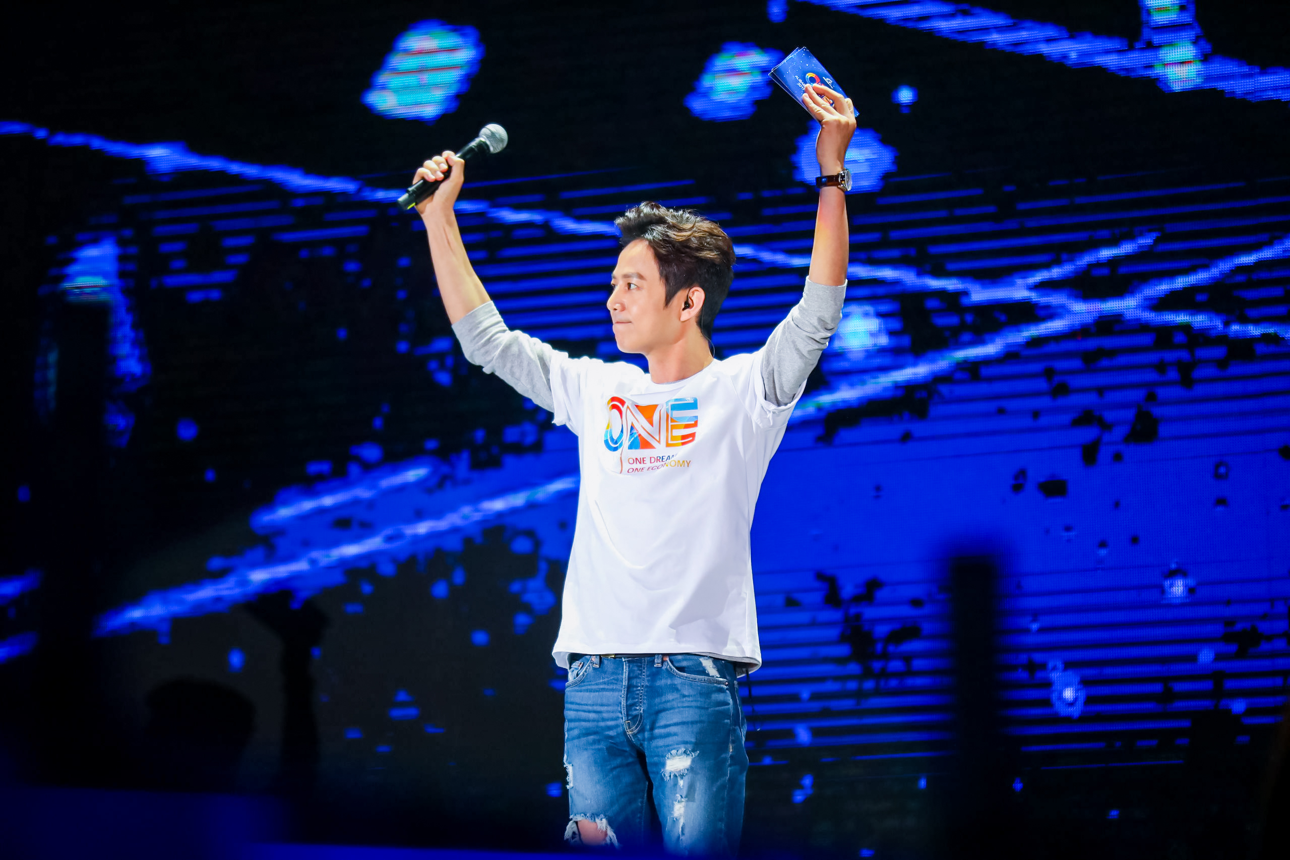 细数离开湖南卫视的6大主持人,湖南卫视都有哪些男主持