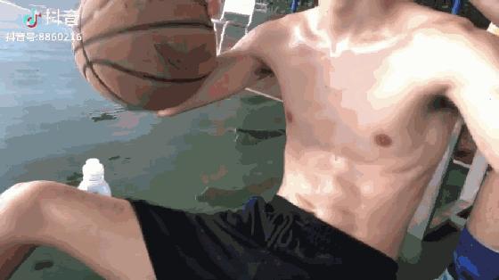 鎶栭煶鐧句竾绮変笣鏍¤崏,鏍″洯鐢风