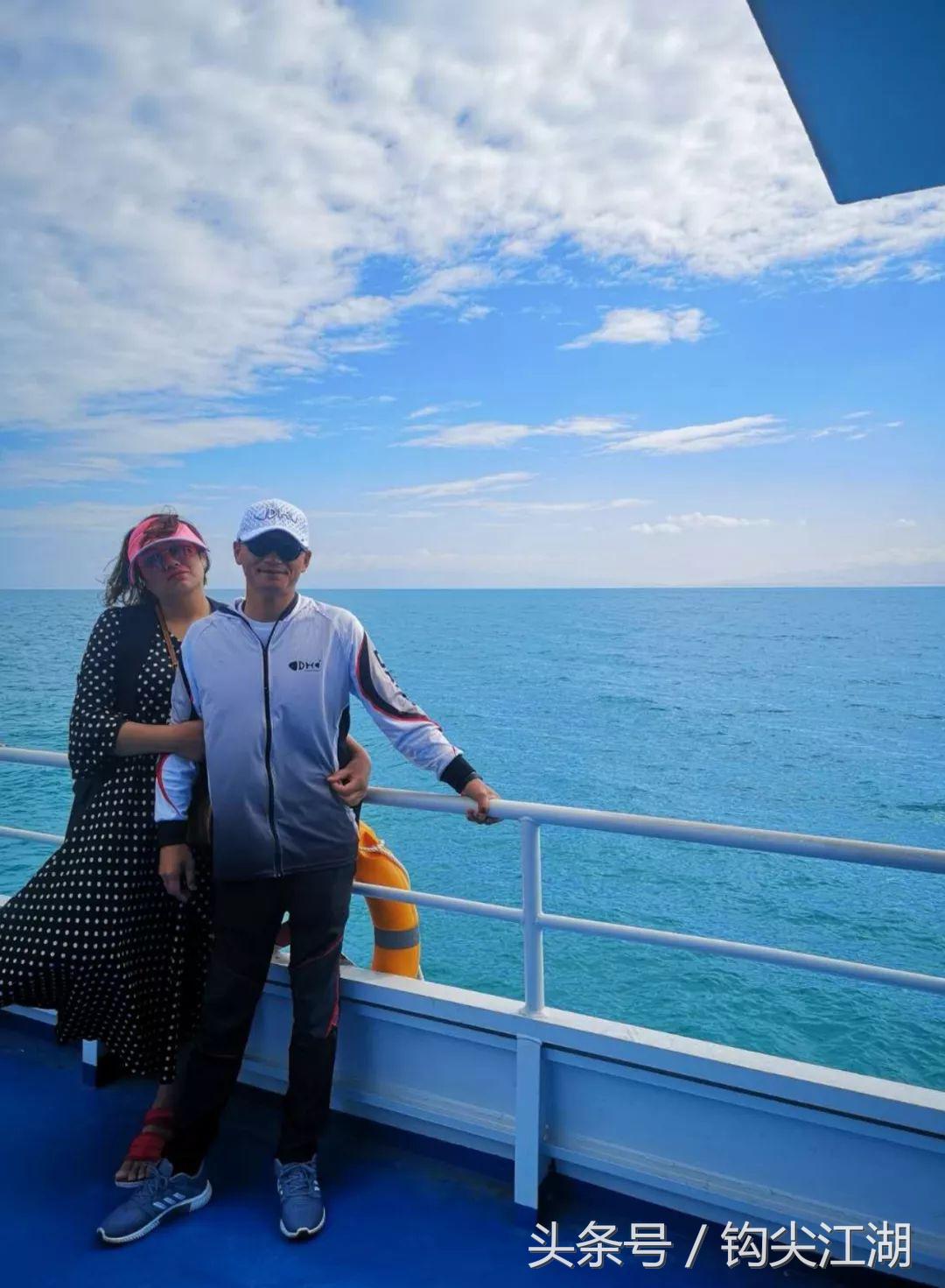 野钓日常钓鱼的乐趣只有钓鱼人懂,和钓友一起看钓鱼经验分享