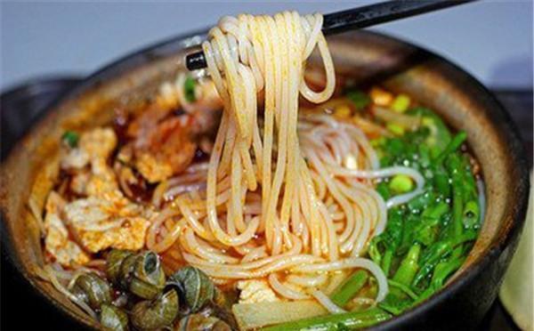 螺蛳粉的正确吃法柳州螺蛳粉,桂柳粉王螺蛳粉400g食用方法