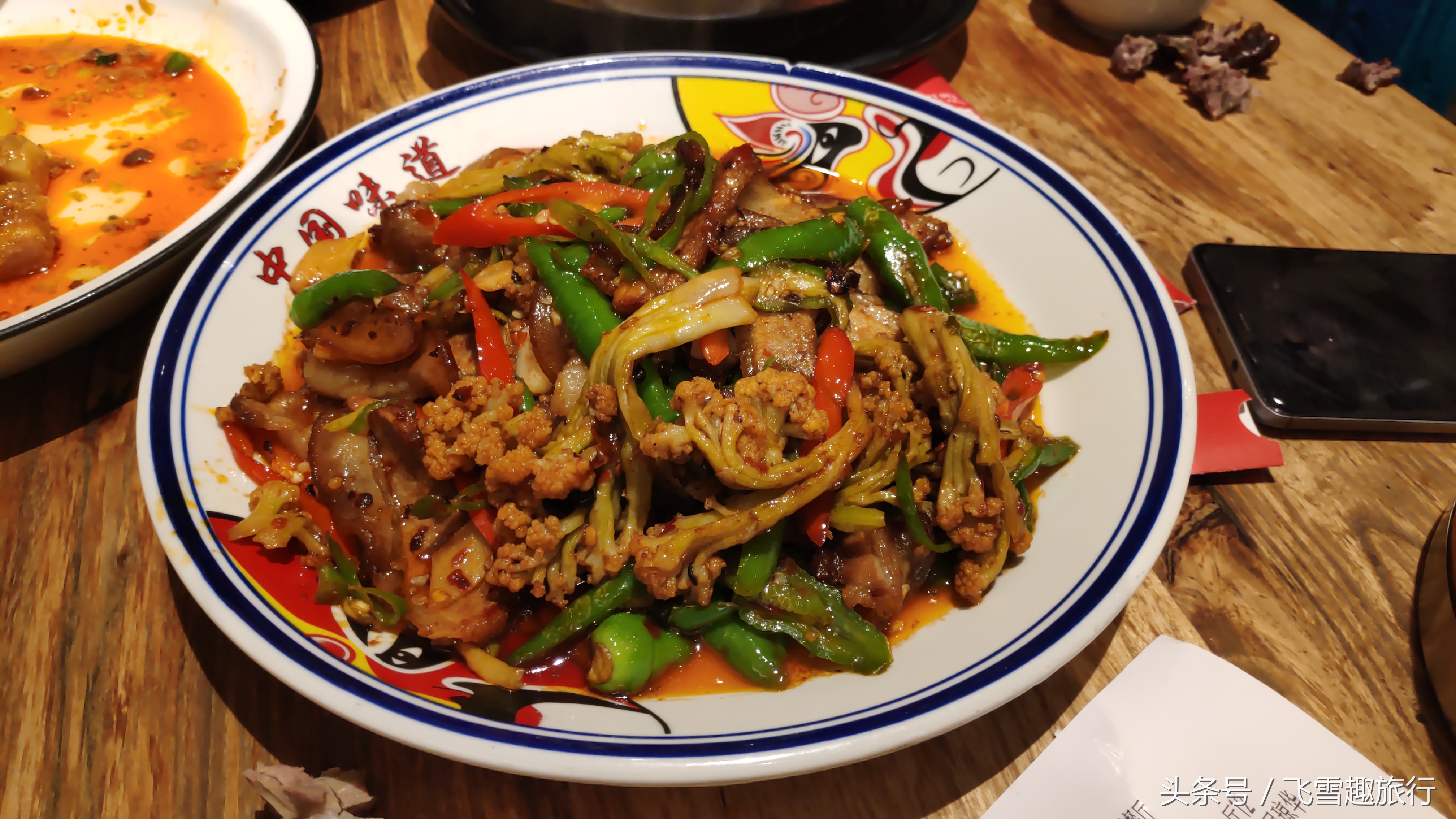 来成都就是要来锦里古街走一走,我的旅行日记成都热闹的锦里古街