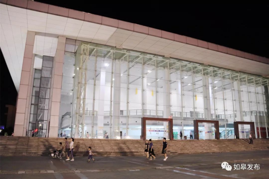 嗨起来！谁再抱怨如皋没有夜生活，你就把这个丢给TA～