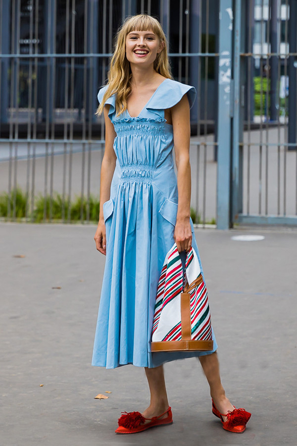 个子矮腿又粗穿什么裤子,个子矮腿短又粗