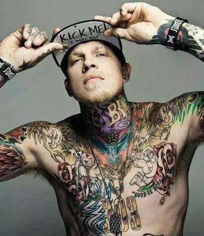 科比手臂纹身高清图,科比手臂的纹身图片