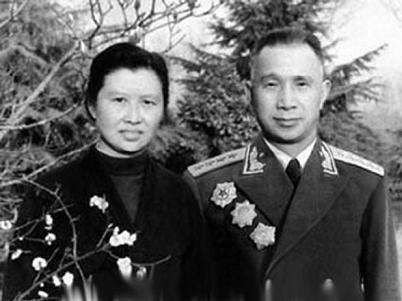 淮海战役，毛*东泽**为何赞誉粟裕是“大厨师和美食家的代表者”？