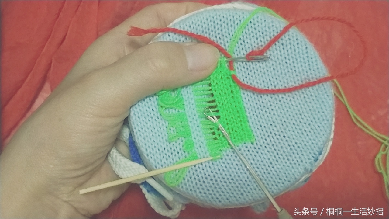 广州哪里有毛衣破洞织补,细线毛衣破洞织补方法