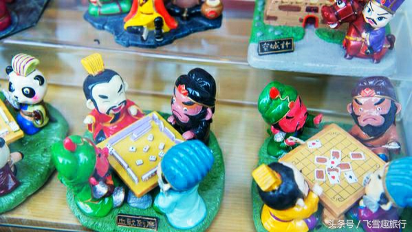 来成都就是要来锦里古街走一走,我的旅行日记成都热闹的锦里古街