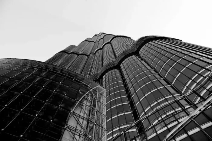 创意暴走办公室视频,创意暴走自带灯光秀的建筑