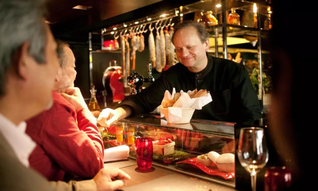 这个32星米其林主厨，拿手菜是你爱吃的土豆泥