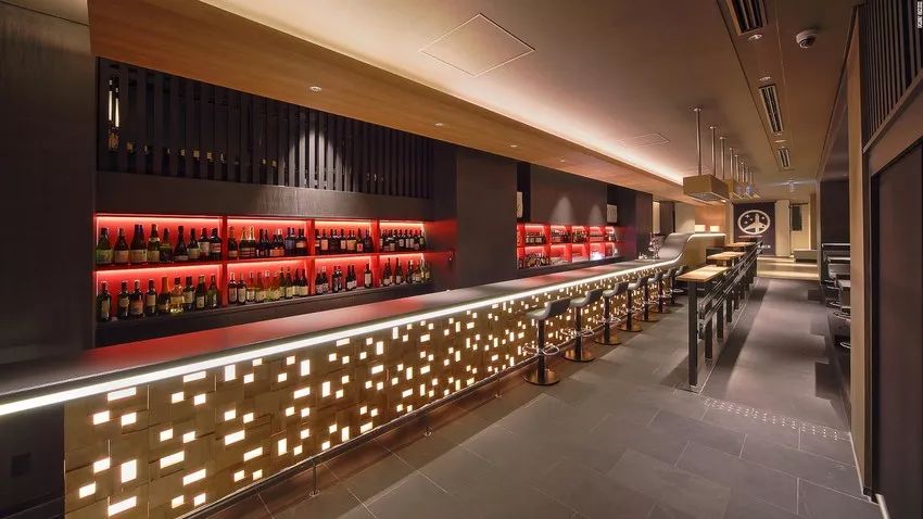 日本东京胶囊旅馆,日本头等舱旅馆介绍