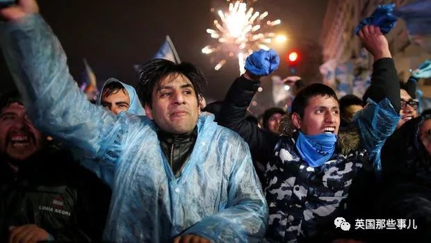 她们拼死抗争合法堕胎权利，却还是只能离胜利一步之遥……