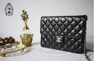 今年最流行的斜挎小包,最近很火的斜挎小包精致点秋冬款