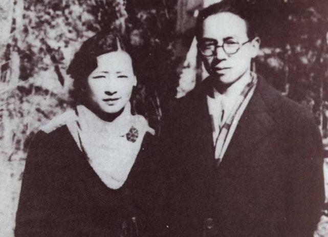 她是民国“第一女神”，与三个男人纠缠不清，网友：就是个绿茶